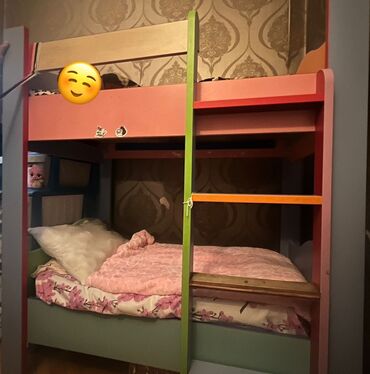 двухъярусная кровать машина: Oğlan və qız üçün, Çarpayı, Matrassız, Siyirməsiz, Taxta