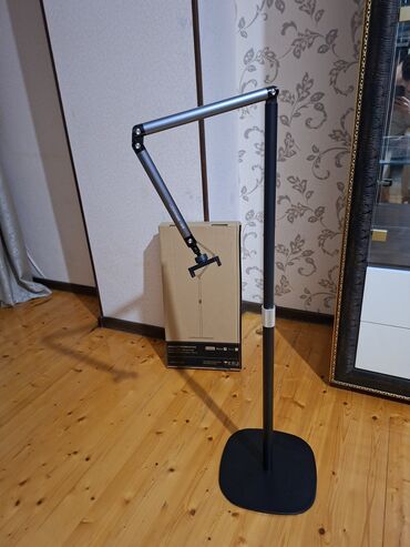 soyuducu 2 ci əl: Professional stativ tripod. Yenidir 100 manata almisam. 175 sm