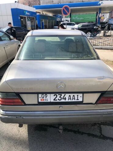 мерседес бенз с 180: Mercedes-Benz CL 200: 1990 г., 0.2 л, Автомат, Бензин, Седан
