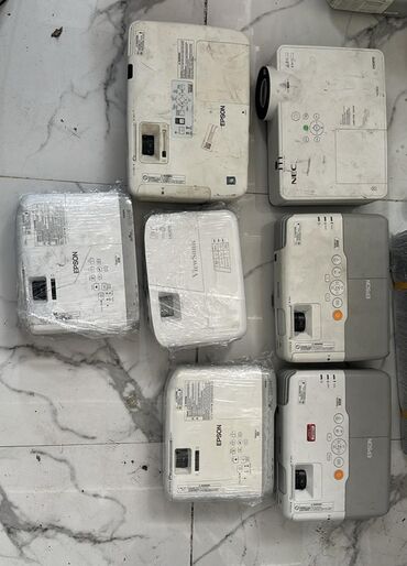 Lampalar: Projektor lampaları və AV receiver Təsvir: - Şəkillərdə müxtəlif — 64