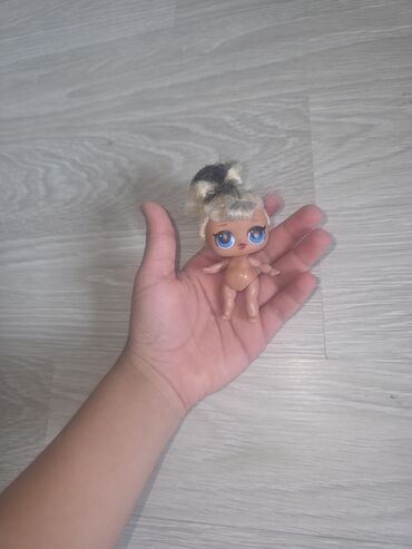 Oyuncaqlar: LOL Surprise temalı böyük oyun dəsti hamısı 25azn Tərkib: - Fərqli — 10