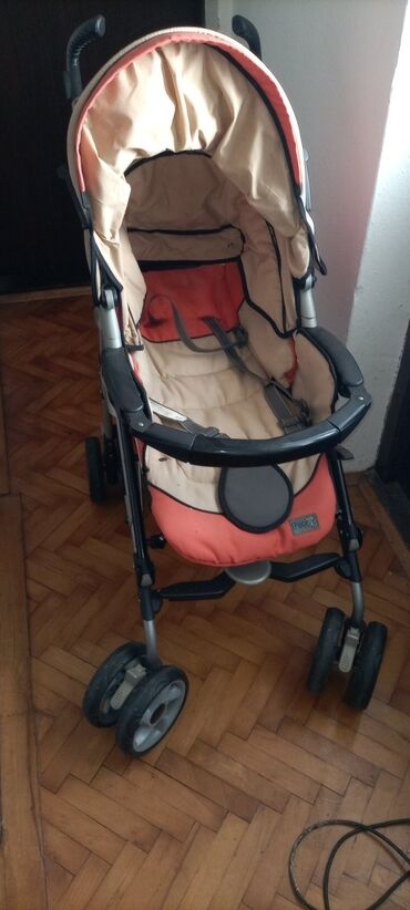 kolica za bebe: Veoma povoljno prodajem kolica za bebe, stolicu za hranjenje i sedište