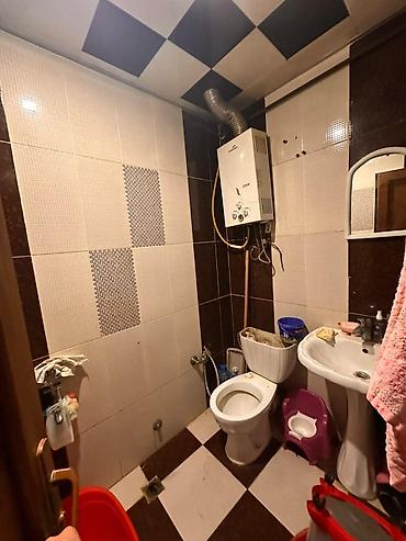 esey satisi: Mehemmedi ev satılır məhəmmədi kruqun yani 5 mertebenin 5 ci mertebesi — 5