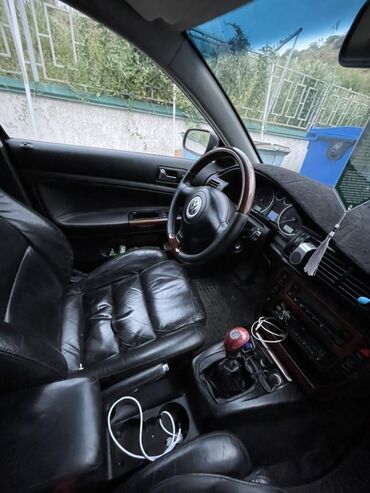 паста сидан: Volkswagen Passat: 2001 г., 1.8 л, Механика, Бензин, Седан