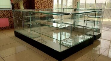 стекло бу: Продаётся витрин для островок в Торговых центрах 2м×3м