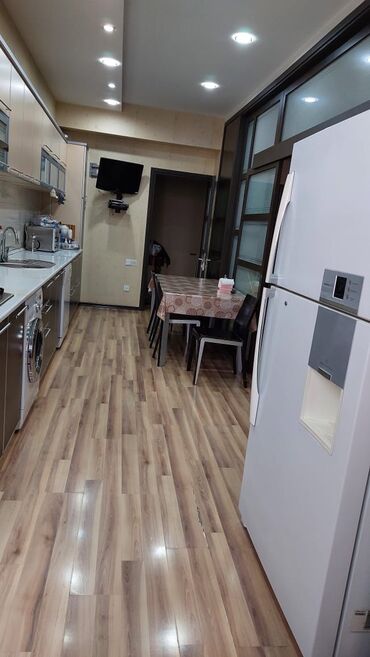 Yeni tikili: 3 otaqlı, Yeni tikili, m. 8 Noyabr, 112 kv. m — 15