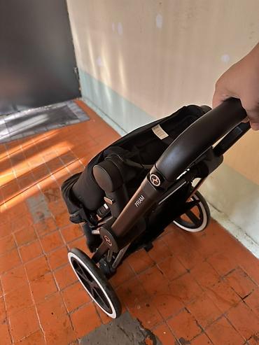launch pad9: Коляска прогулочная Cybex Priam, цвет Black - Легендарная рама Priam — 2