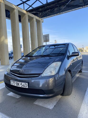 toyota merkezi: Toyota Prius: 1.5 l | 2006 il Hetçbek