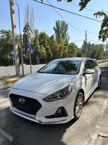 расрочкага машина берилет: Hyundai Sonata: 2018 г., 2 л, Автомат, Газ, Седан