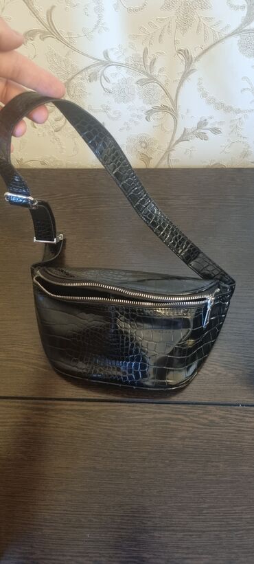 женские сумки di gregorio: Женские сумки чёрная новая 800. pull & bear original светлая б/у