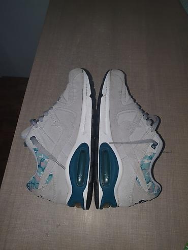 Patike: Nike Air br 39.Nosene ali mogu još dugo da se nose.Tragovi korišćenja — 4