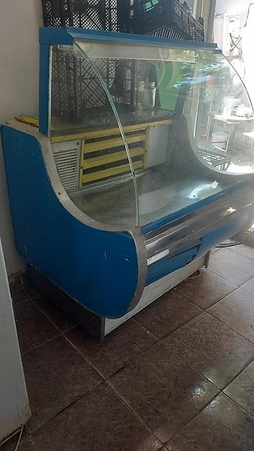 kolbasa uzluyu: Soyuduculu vitrin . Qiyməti razılaşma yolu ilə — 1
