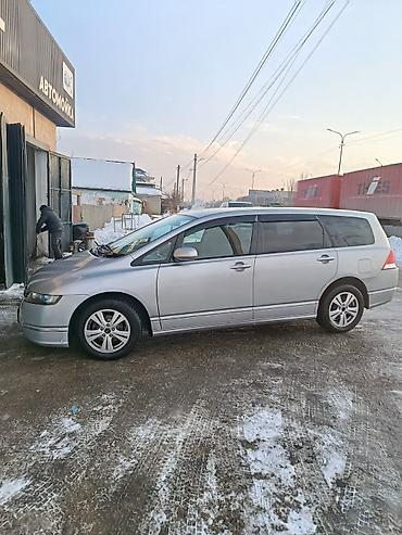два авто: Honda Odyssey: 2004 г., 2.4 л, Автомат, Бензин, Минивэн — 5