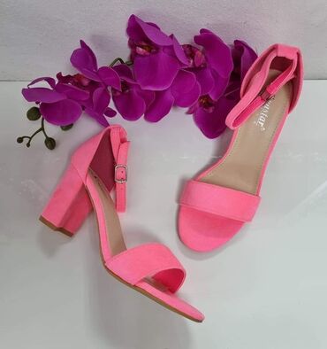 Sandale: 36-41 1700 — 17