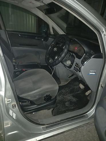 Toyota: Toyota Ipsum: 2002 г., 2.4 л, Автомат, Бензин, Минивэн — 9