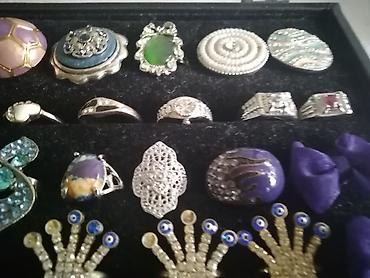 Prstenje: Novi ženski prsteni -svi zajedno-gomila novi različiti - ima po neki i — 6