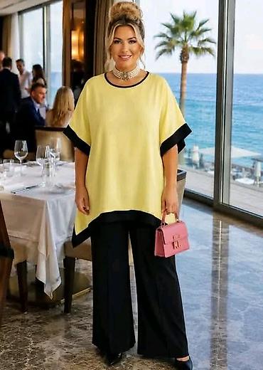 kapri helanke: Damski komplet plus size – široke pantalone i tunika sa kontrastnim — 1