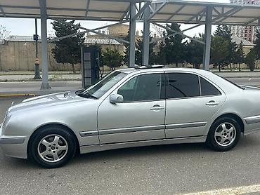 kıa: Mercedes-Benz E 220: 2.2 l | 2000 il Sedan — 4