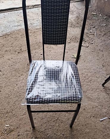 isci stol: Metal karkaslı yumşaq oturacaqlı stullar. Stullar möhkəm metal — 3