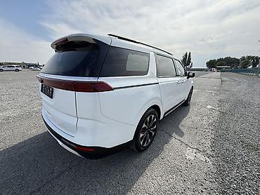 Kia: Kia Carnival: 2021 г. — 7
