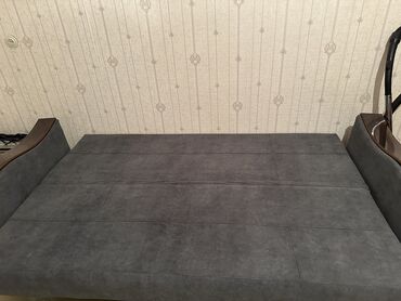 Находка: Продается раскладной диван 7500
