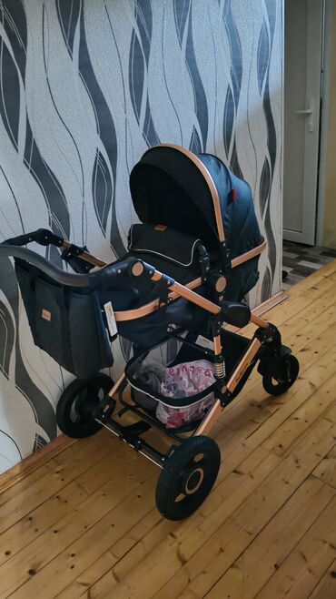 Araba-beşiklər: Çıxarıla bilən beşikli araba — 8