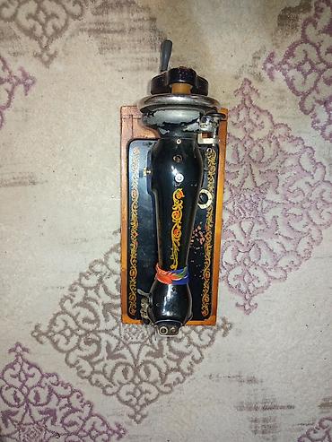 kohnə tikis masini: Mexaniki tikiş maşını – əl qolu ilə işləyən model - Korpus: döküm — 1