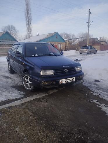 Volkswagen: Volkswagen Vento: 1994 г., 2 л, Механика, Седан — 2