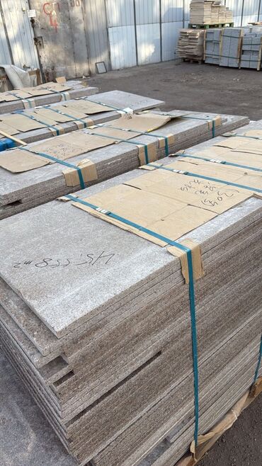 Фасадные гранитные плитки: Куртинский гранит - это бежевый, серовато-бежевый или — 5