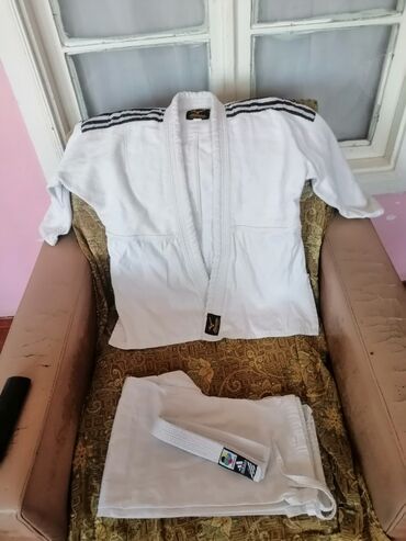 İdman formaları: Salam aleykum Oglan ve qiz uşaqlari ucun teze karate geyimleri satiram — 28