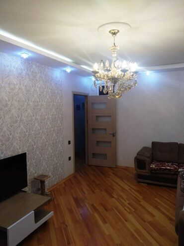 Yeni tikili: 3 otaqlı, Yeni tikili, 82 kv. m — 3