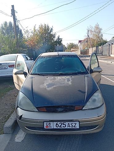 Ford: Ford Focus: 2000 г., 2 л, Механика, Бензин, Хэтчбэк — 2