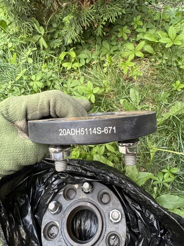 Другие аксессуары для шин, дисков и колес: Продаю проставки 2см, Разбалтовка 114,3 Брал новыми стояли 3 месяца на