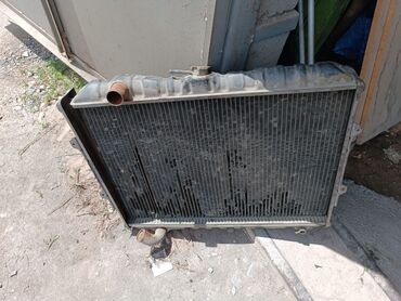 Радиаторы: Продаю радиатор от Митсубиси Паджеро 1-вое поколение.
Медный