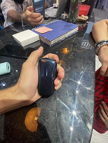 Ploom X – tütün qızdırma qurğusu - Kompakt və erqonomik dizayn: ovuca