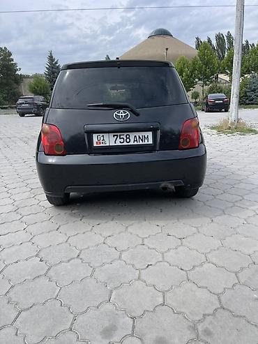 ist 2003: Toyota Ist: 2002 г., 1.3 л, Хэтчбэк — 4