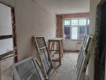 Kommersiya daşınmaz əmlakının satışı: Bakıxanov qəsəbəsi, Nazim İsmayılov prospektində, Möcüzə marketin — 7