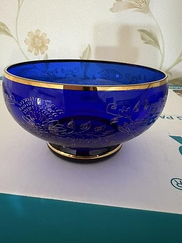 Kobalt-mavi şüşədən dekorativ qab - Material: qalın kobalt-mavi şüşə — 1