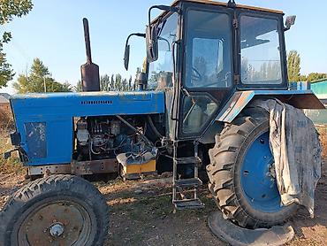 Трактор колесный МТЗ-80 (Беларус), с кабиной. вом работает . заводится