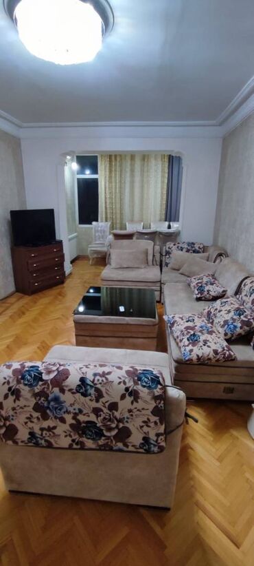 Uzunmüddətli kirayə mənzillər: Nərimanov rayonu Nərimanov metrosunun yaxınlığında köhnə tikili — 1