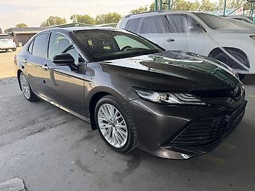 kia avella: Toyota Camry: 2019 г., 2.5 л, Вариатор, Гибрид, Седан — 2