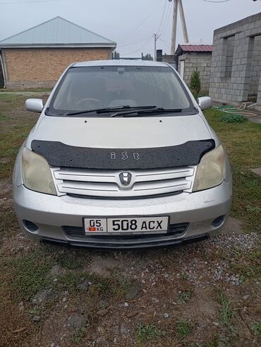 топливный бак даф: Toyota ist: 2002 г., 1.3 л, Автомат, Бензин, Седан
