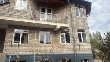 продажа домов в токмоке: Дом, 200 м², 7 комнат