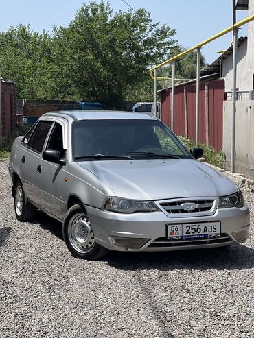 Daewoo: Daewoo Nexia: 2009 г., 1.5 л, Механика, Бензин, Седан