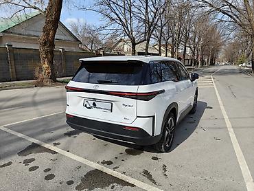 Toyota: Toyota bZ3X: 2025 г., Автомат, Электромобиль, Кроссовер — 4