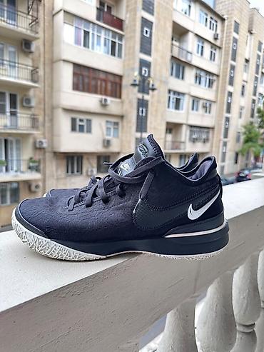 Krasofkalar və idman ayaqqabıları: Nike LeBron (LBJ) basketbol Amerikadan alinib oz qiymeti 150$ di — 2