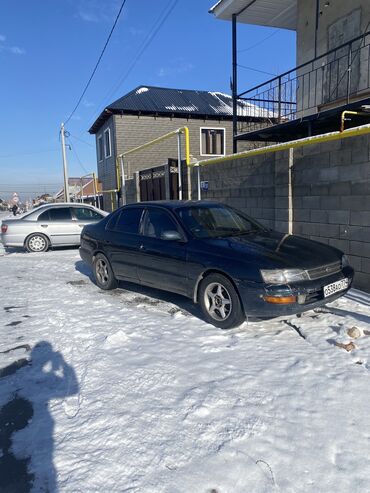Toyota: Toyota Corona: 1993 г., 1.8 л, Автомат, Газ, Седан
