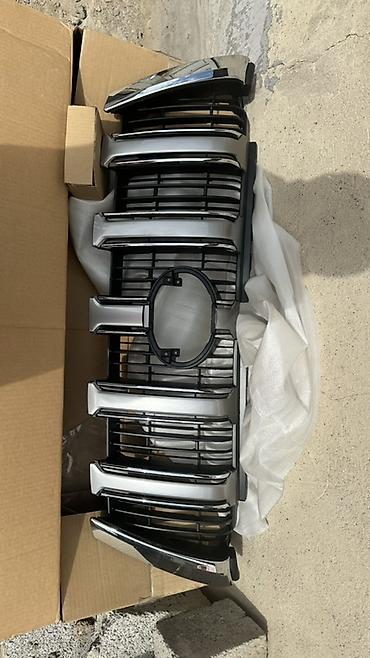 Решётка радиатора для Toyota Land Cruiser 200 (рестайлинг