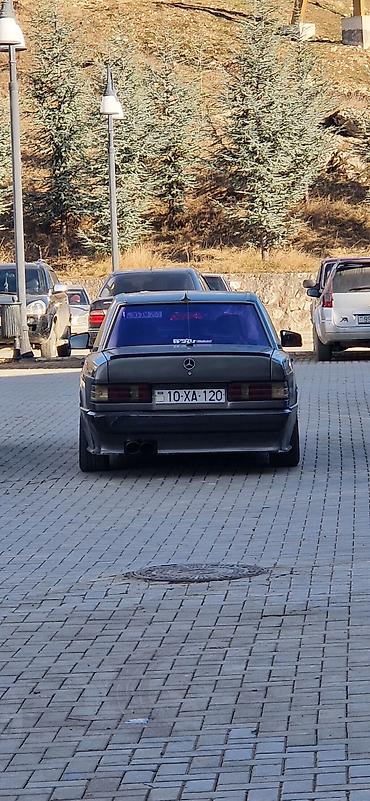 mercedes benz 208 d: Mercedes-Benz 190 (W201): 2 l | 1991 il Sedan — 6