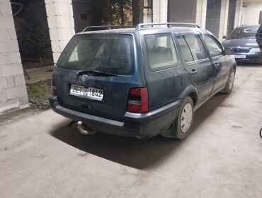 Volkswagen: Volkswagen Golf Variant: 1996 г., 1.8 л, Механика, Газ, Универсал